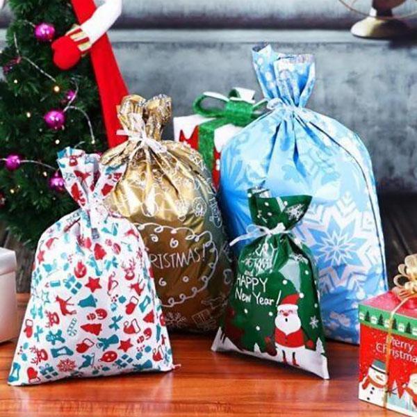 🎅🎁Le sac cadeau de Noël parfait avec cordon de serrage