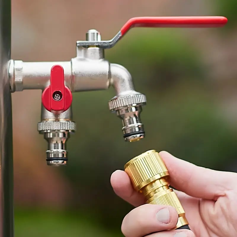 🔥 PROMOTION ÉCLAIR : 50 % DE RÉDUCTION ! ⚙️ Robinet de jardin universel en acier inoxydable à double sortie – Vannes indépendantes, très résistant et facile à installer 🚰