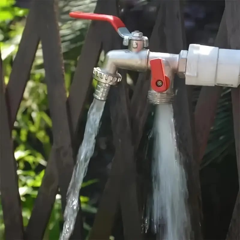 🔥 PROMOTION ÉCLAIR : 50 % DE RÉDUCTION ! ⚙️ Robinet de jardin universel en acier inoxydable à double sortie – Vannes indépendantes, très résistant et facile à installer 🚰