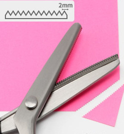 ✂️🛒 -50% ! 🧵Ciseaux Zig-Zag en Acier Inoxydable – Poignée Ergonomique, Anti-Effilochage & Coupe Tissu, Papier & Cuir.