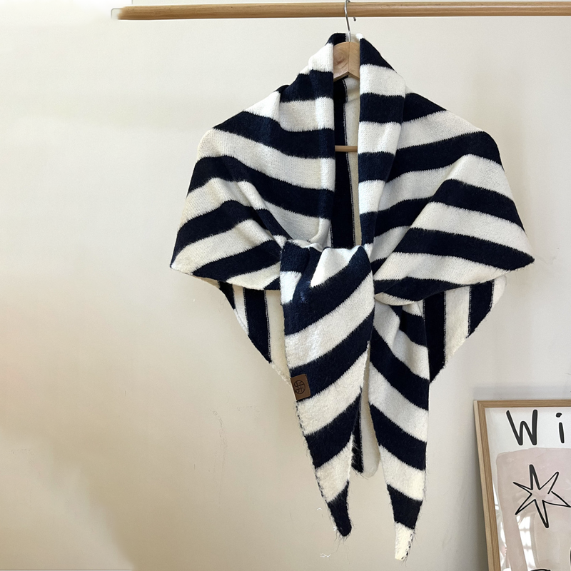 Écharpe châle triangulaire tendance pour femme