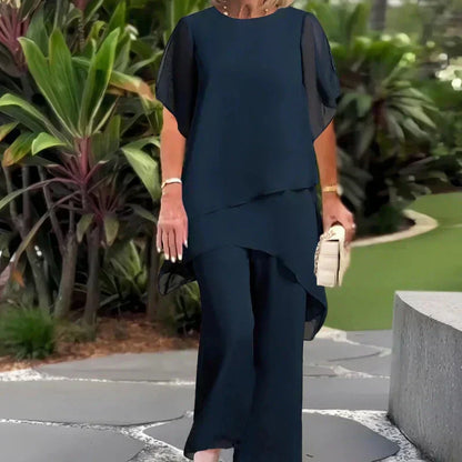 Ensemble composé d'un haut asymétrique charmant et d'un pantalon à jambes larges