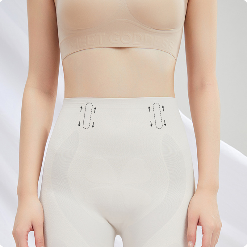 Short sculptant taille haute rehaussant les fesses
