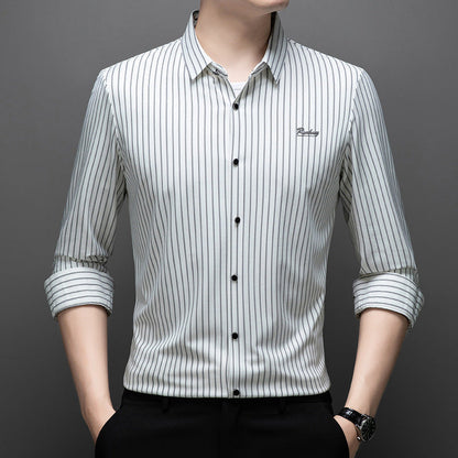 Mode masculine - Chemise classique à col rayé et à manches longues