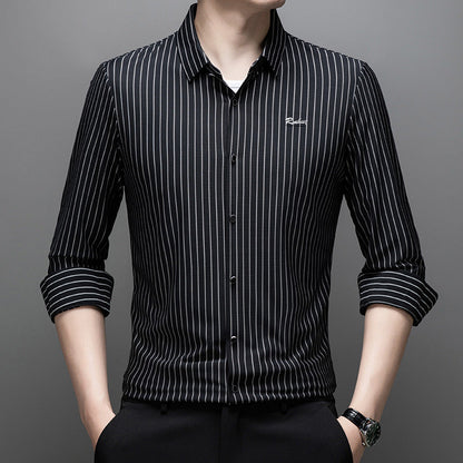 Mode masculine - Chemise classique à col rayé et à manches longues