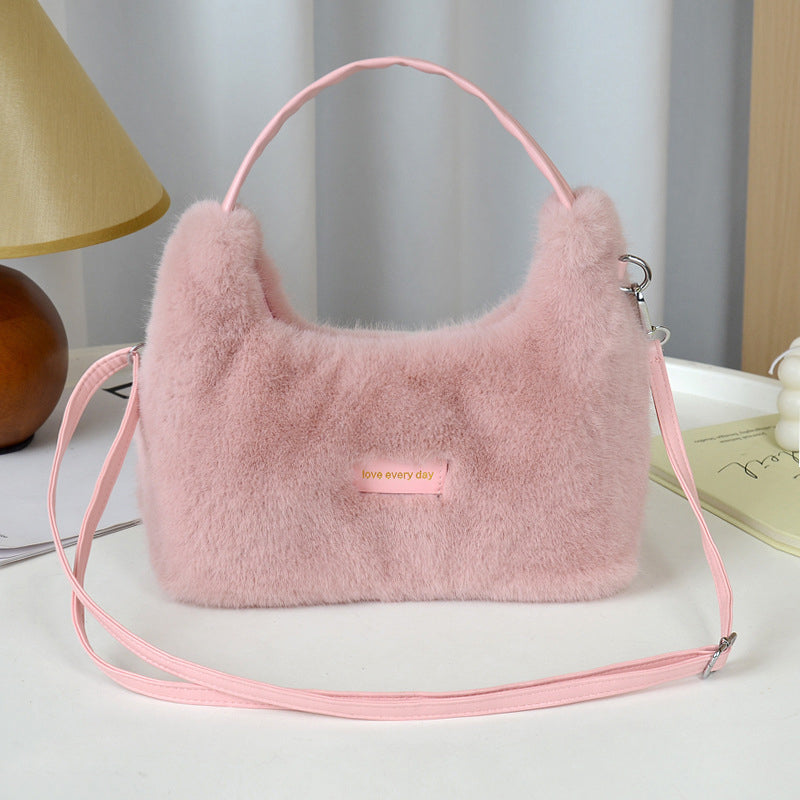 Sac à bandoulière en peluche pour femmes au design minimaliste et chic