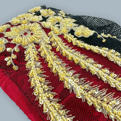 Élégant Bonnet-Foulard en Dentelle avec Décor de Fleurs à Paillettes