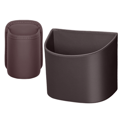 🥳 PROMO EXCEPTIONNELLE 2026 💞 +50 000 exemplaires vendus !  🚗🧺 −50 % sur le porte-gobelet en cuir pour portière auto. ✅ Large ouverture : accès facile aux boissons et au téléphone. 🔒 Fixation par clip, maintien sécurisé. 🛡️ Cuir PU résistant et élégant.