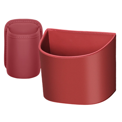 🥳 PROMO EXCEPTIONNELLE 2026 💞 +50 000 exemplaires vendus !  🚗🧺 −50 % sur le porte-gobelet en cuir pour portière auto. ✅ Large ouverture : accès facile aux boissons et au téléphone. 🔒 Fixation par clip, maintien sécurisé. 🛡️ Cuir PU résistant et élégant.