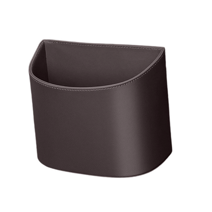 🥳 PROMO EXCEPTIONNELLE 2026 💞 +50 000 exemplaires vendus !  🚗🧺 −50 % sur le porte-gobelet en cuir pour portière auto. ✅ Large ouverture : accès facile aux boissons et au téléphone. 🔒 Fixation par clip, maintien sécurisé. 🛡️ Cuir PU résistant et élégant.