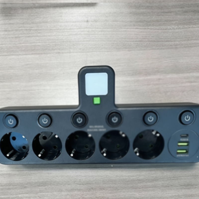 Adaptateur secteur EU avec 4 prises, prise murale multiport avec interrupteur indépendant et petit adaptateur pour veilleuse