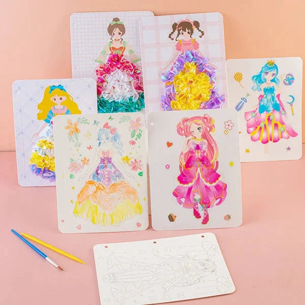 Cahier de dessin créatif dessiné à la main avec autocollants