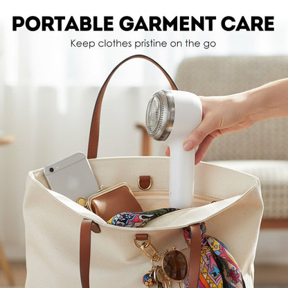 Appareil électrique portable pour enlever les peluches des vêtements