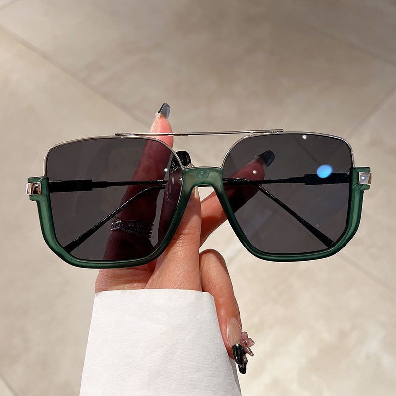 Lunettes de soleil tendance à verres teintés et légères