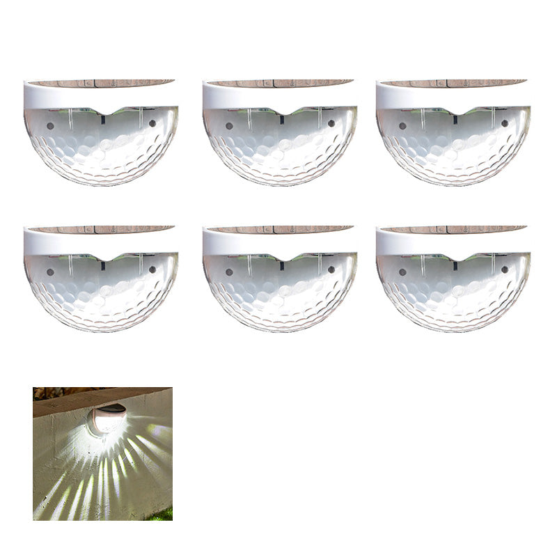 Luminaires solaires décoratifs et étanches pour clôtures, destinés à un usage extérieur